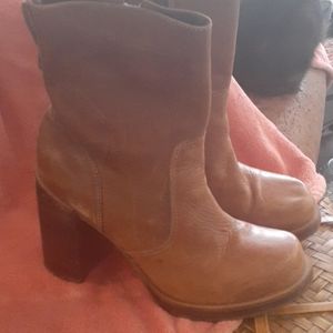 Vintage Bongo boots